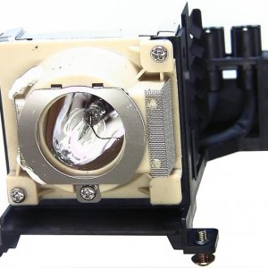 VIVID Original Inside lamp for 3M Lamp for the MP7720 projector model - Replaces EP7720LK